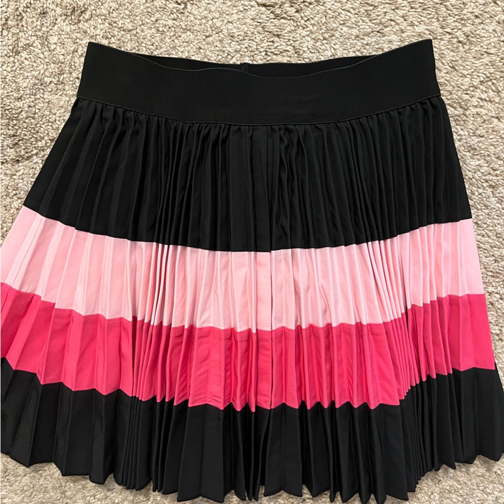 hot pink light pink black pleated athletic skirt